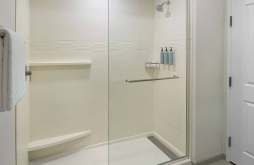 Crestline Heights Hotel | Courtyard By Marriott Birmingham Grandview