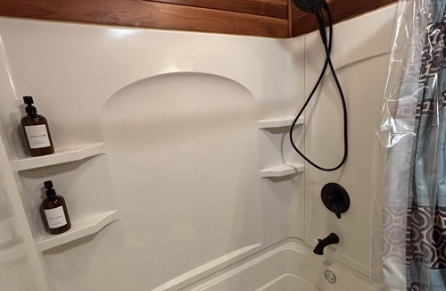 Palmer Bed & Breakfast | Cowboy's Corral @ Alaska Knotty Pine B&B ~ Hot Tub & Sauna