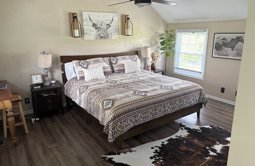 Lexington Other | Cowboy Suite - Michael Lynn Winery and Brewing Company