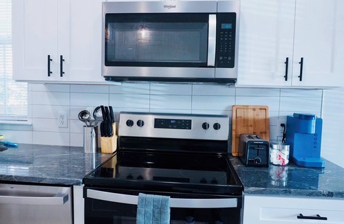 Chattanooga Apartment | Cozy 1 bed 1 bath duplex- Downtown Chattanooga