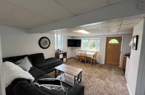 Ketchikan House | Cozy 1 bedroom apartment in Enjoyable Ketchikan with WiFi.