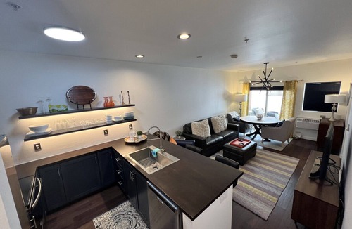 Emma Condo | Cozy 1-bedroom condo in charming Basalt with walkability to Willits Town Center,