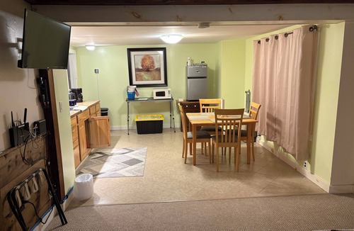 Bridgton Apartment | Cozy 2-Bed Suite/Studio with WiFi and AC in welcoming Lakes Region Bridgton