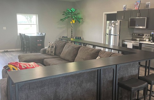 Upper Sandusky House | Cozy 2-bedroom barn in welcoming Upper Sandusky with AC