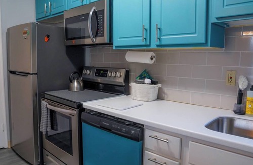 Franklin Park Apartment | Cozy 2BR Condo Near OSU – Perfect for Families, Students & Columbus Staycations