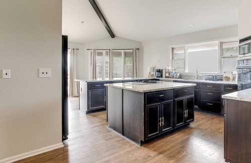 Aurora House | Cozy 2BR Home by DIA & CU Med, Smoke-free