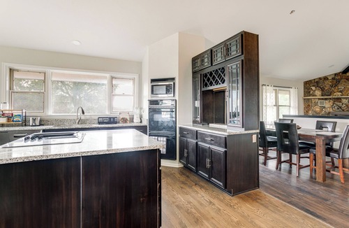 Aurora House | Cozy 2BR Home by DIA & CU Med, Smoke-free