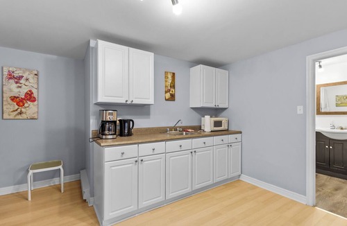 St. John's Apartment | Cozy 2BR Loft Fast WiFi Parking