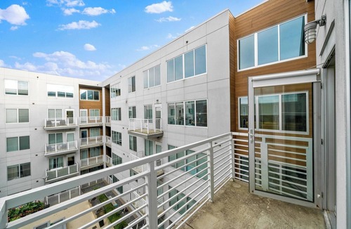 Grandview Heights Apartment | Cozy 3 Bedroom Centrally Located