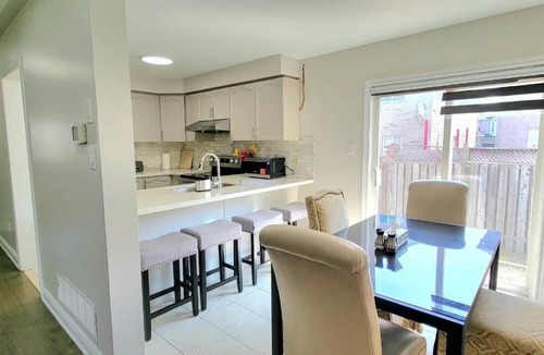 Brampton House | Cozy 3BR Brampton