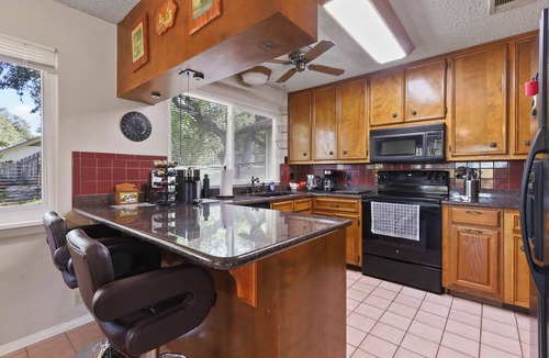Marshall Ford House | Cozy 3BR Retreat Near Lake Travis!