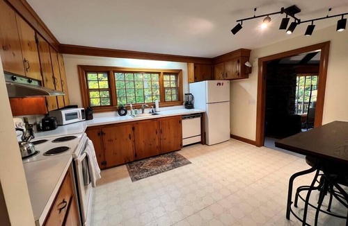 Intervale House | Cozy 4 bd/3.5 br in N. Conway by town & mountains