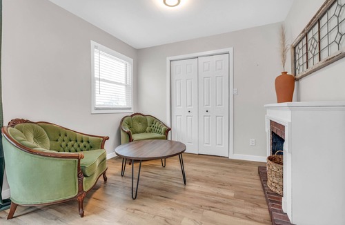 Cornwall House | Cozy 4 BR Home in Cornwall