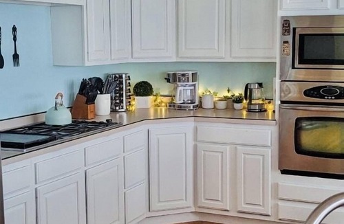 Kenai House | Cozy 6BR Ocean Front Snow Mountain View Villa