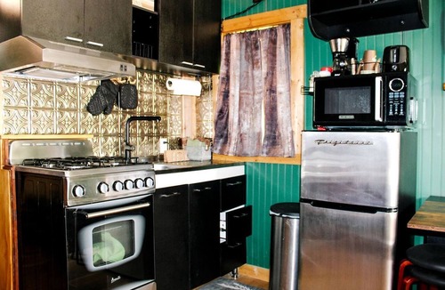 Neal Cabin | Cozy Accessible Studio Cabin with Fire Pit at Toronto Kansas Lake