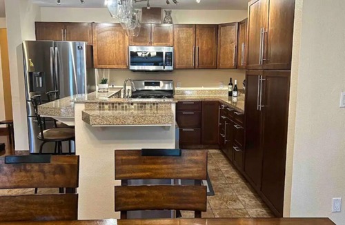 Midtown Anchorage House | Cozy Anchorage Home w/Deck, Backyard Near Airport & Downtown