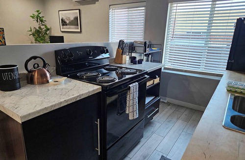 Barths Apartment | Cozy and Chic apartment close to everything in Wheat Ridge!