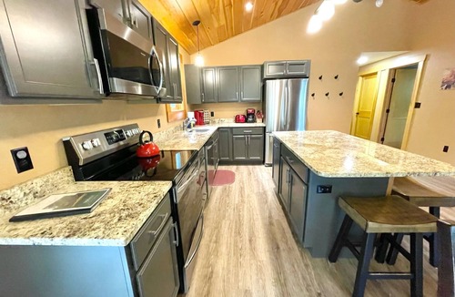 Intervale Cabin | Cozy Bartlett Cabin | Firepit, Near N Conway