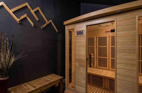 Crown Ski Chalet | Cozy Breck Chalet - Private Sauna & Hot Tub, Fire Pit, Wraparound Deck, EV Power