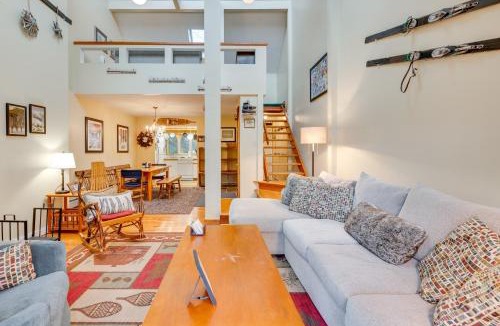 Carroll House | Cozy Bretton Woods Ski-In/Ski-Out Condo w/Deck!