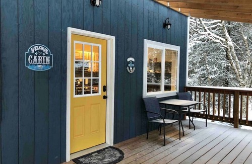 Questa Woods Cabin | Cozy cabin built in 2020!