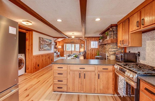 Alton House | Cozy Cabin | Fire Pit + Dock Option | Alton Bay