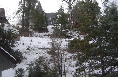 Cedar Glen Cabin | Cozy Cabin/Lake Views/Pool Table & Games/Deck & BBQ/10 Mins to Village + Park