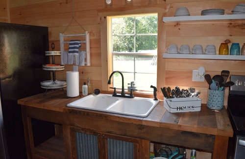 Mount Liberty Cabin | Cozy Cabin nestled in the heart of Irongate Equestrian Center