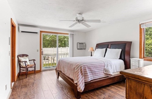Sagamore House | Cozy Cape Cod House - Stroll or Bike the Canal