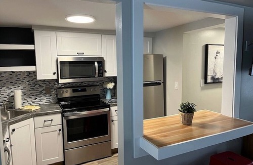 Ogunquit Cottage | Cozy, Charming 2-bedroom cottage in enjoyable Ogunquit, Maine - Southern Maine