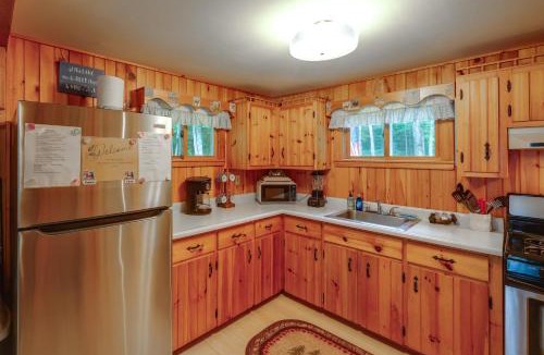 Eddington House | Cozy Chemo Pond Cabin w/Dock & Waterfront Views