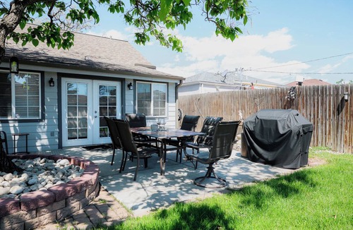 Barnum House | Cozy & convenient 3-bedroom stay just outside downtown