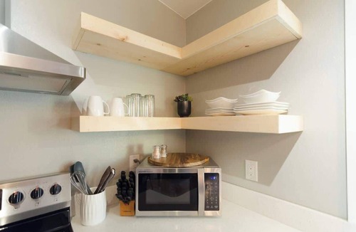 Palmer Bed & Breakfast | Cozy Downtown Palmer Stay Walk to Coffee & Eats