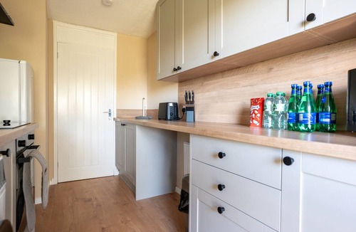 Douglas and Angus Apartment | Cozy Dundee Hideaway | 2BR | Perfect for Groups