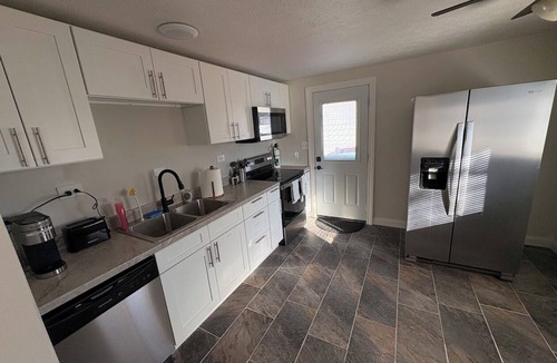Columbus House | Cozy Home in Columbus Worthington/Granville area