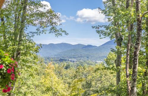 Swannanoa House | Cozy Luxury Treehouse 10 Min To Asheville Mountain Views