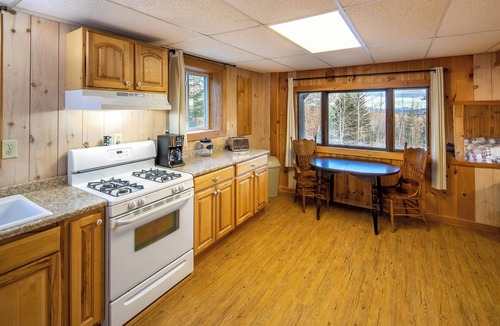 Franklin County House | Cozy mountain cabin near Sugarloaf—your four‑season adventure escape