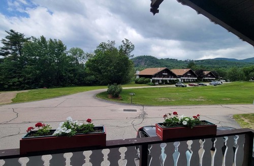 Bartlett Condo | Cozy, mountain getaway with AC in peaceful Bartlett
