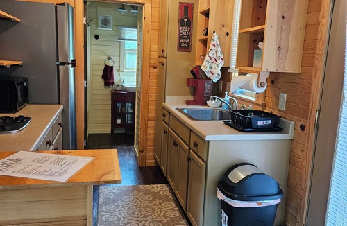 Post Falls Cabin | Cozy Mountain Tiny Home