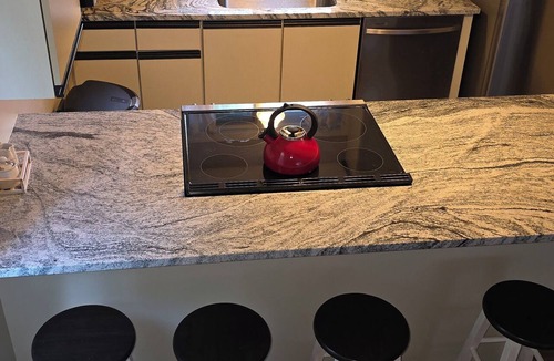 Conway Condo | Cozy Newly Renovated 3BR Madison Condo Pool + Tennis White Mountains Getaway