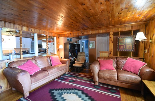 Raymond Cottage | Cozy, pet-friendly 2 bedroom home on Raymond Pond with guest apartment!