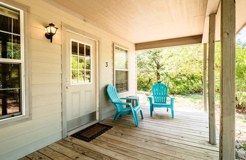 Westminster Cabin | Cozy Rustic Cabins for Self or Family Retreat