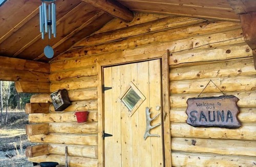 Mentasta Lake Cabin | Cozy Rustic Creekside Cabin with Sauna near Log Cabin Creek, Tol, Alaska