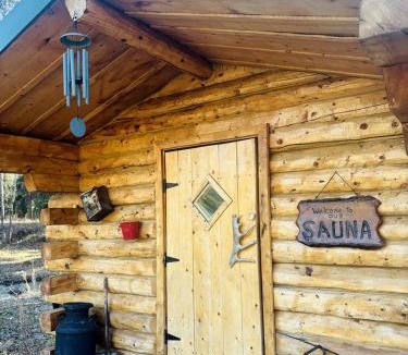 Mentasta Lake House | Cozy Rustic Creekside Cabin with Sauna near Log Cabin Creek, Tol, Alaska