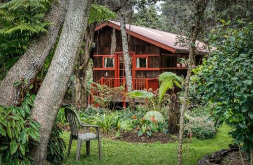 Volcano House | Crater Rim Cabin