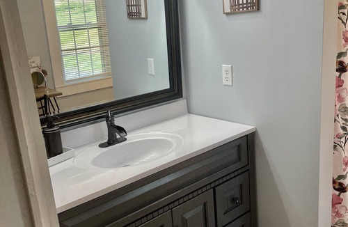 Lansing House | Creekside Retreat on 80 Acres- Hike, Fish & Relax