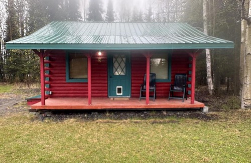 Cohoe House | Crooked Creek Cabin #3 Close to the Water - Studio