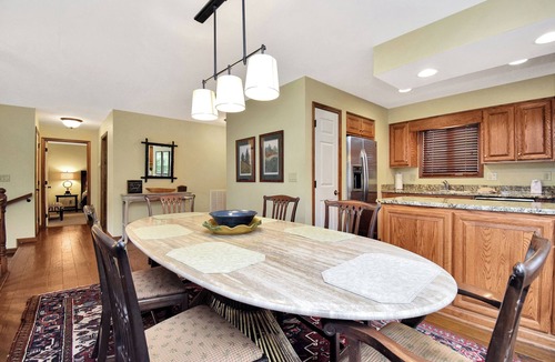 Blowing Rock Condo | Cumberland 1 | Fireplace, Restaurant, Pool, Spa