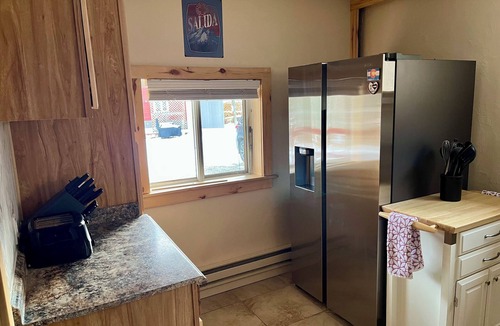 Garfield Ski Chalet | Delightful 3-bedroom chalet in charming Salida perfect for getaway