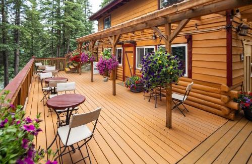 Denali National Park Resort | Denali Crow's Nest Cabins